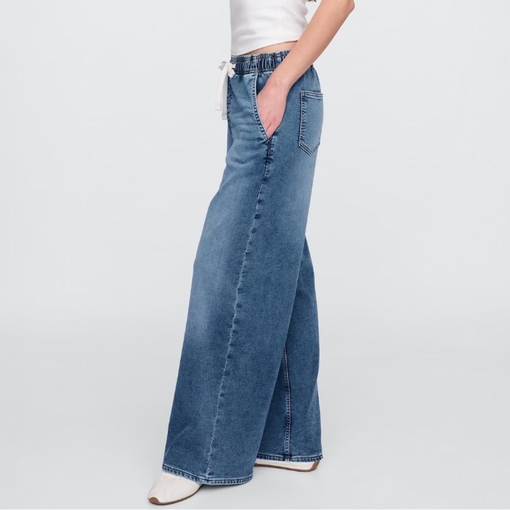 GAP WIDE LEG HIGH RISE PULL ON DENIM JEANS SIZE LARGE - Picture 2 of 16